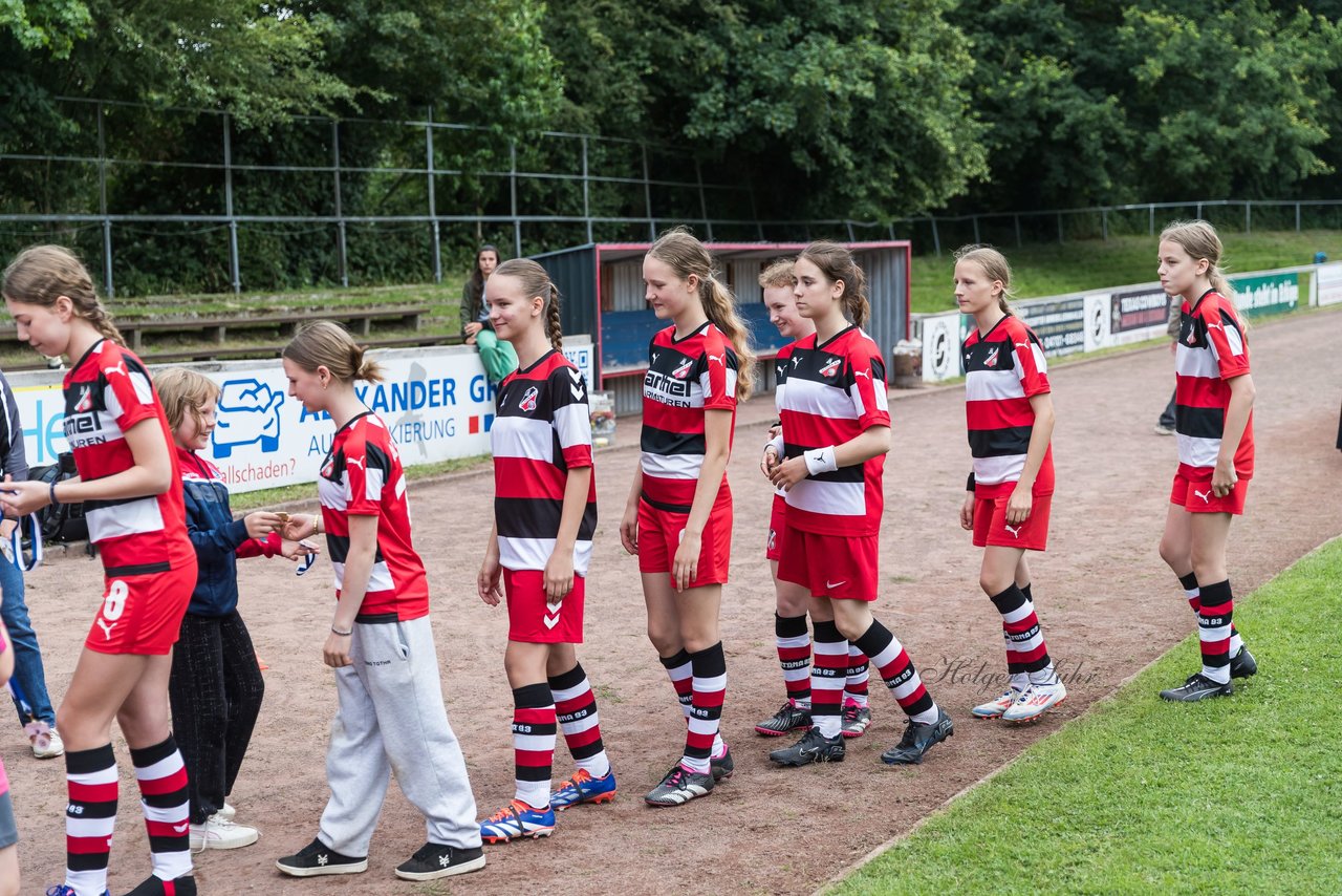 Bild 102 - Loewinnen Cup